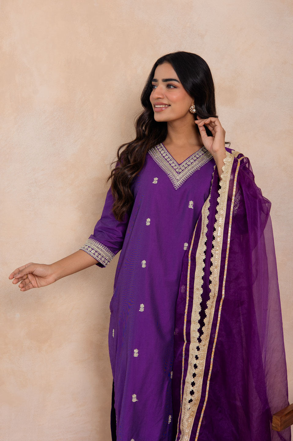 Purple Ghadwal V-Neck suit Set