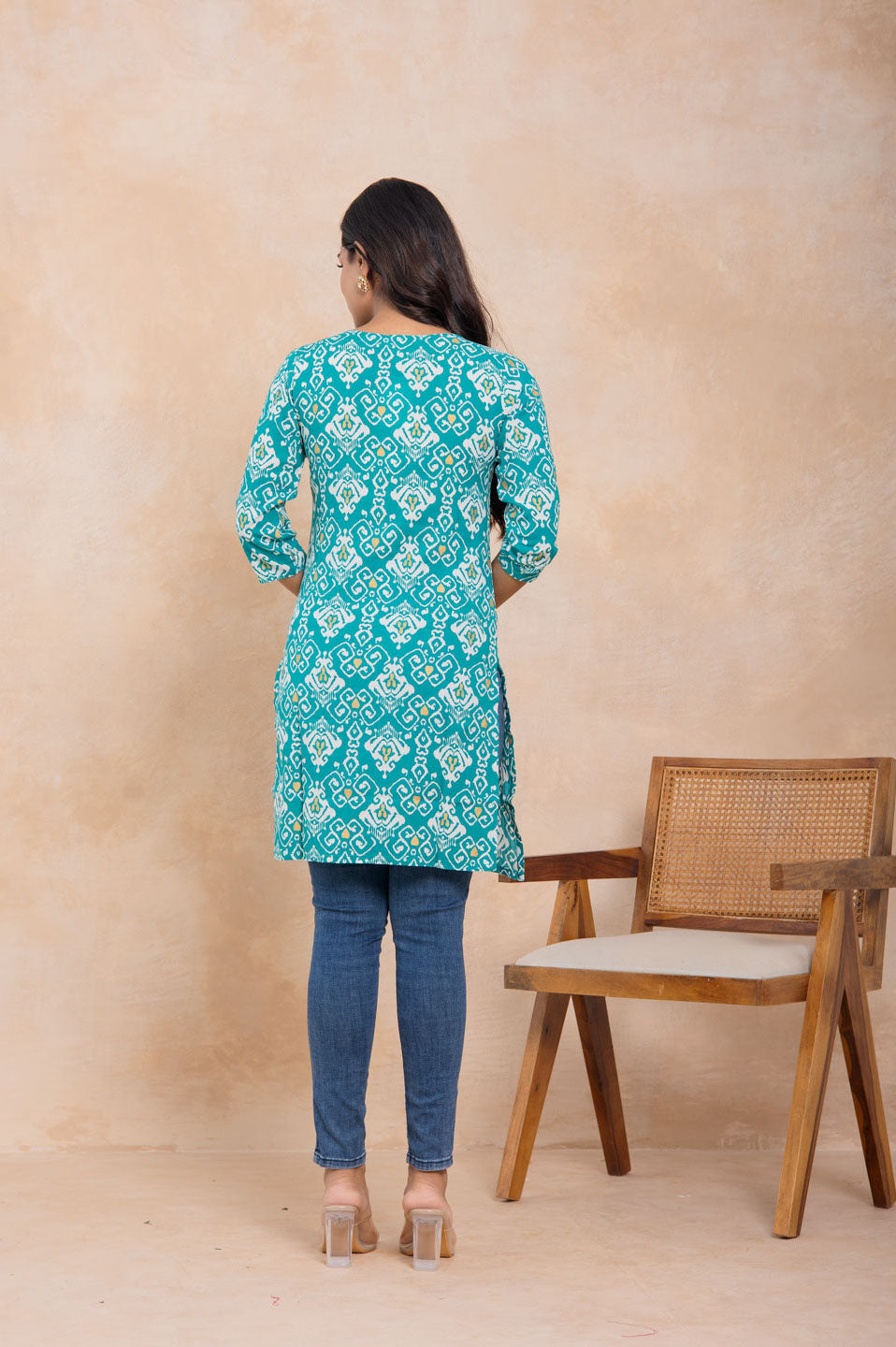 Women’s Teal Ikat Printed Cotton Straight Kurti
