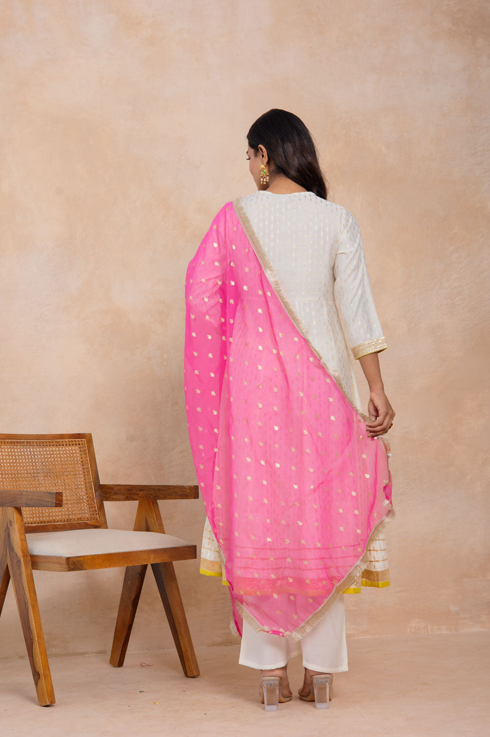 Blush Radiance Kurta Set – Cream & Pink