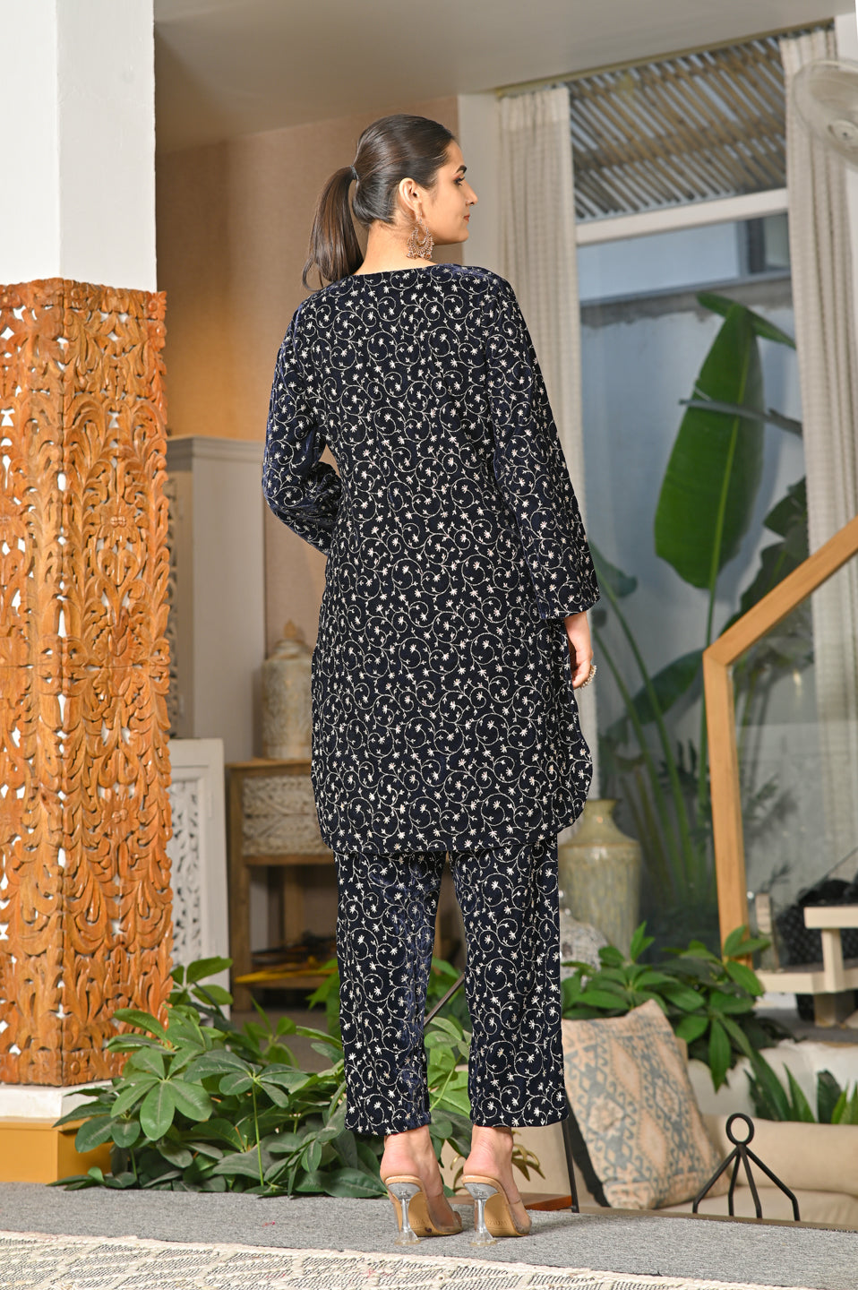 Plush Velvet Printed Kurta Set