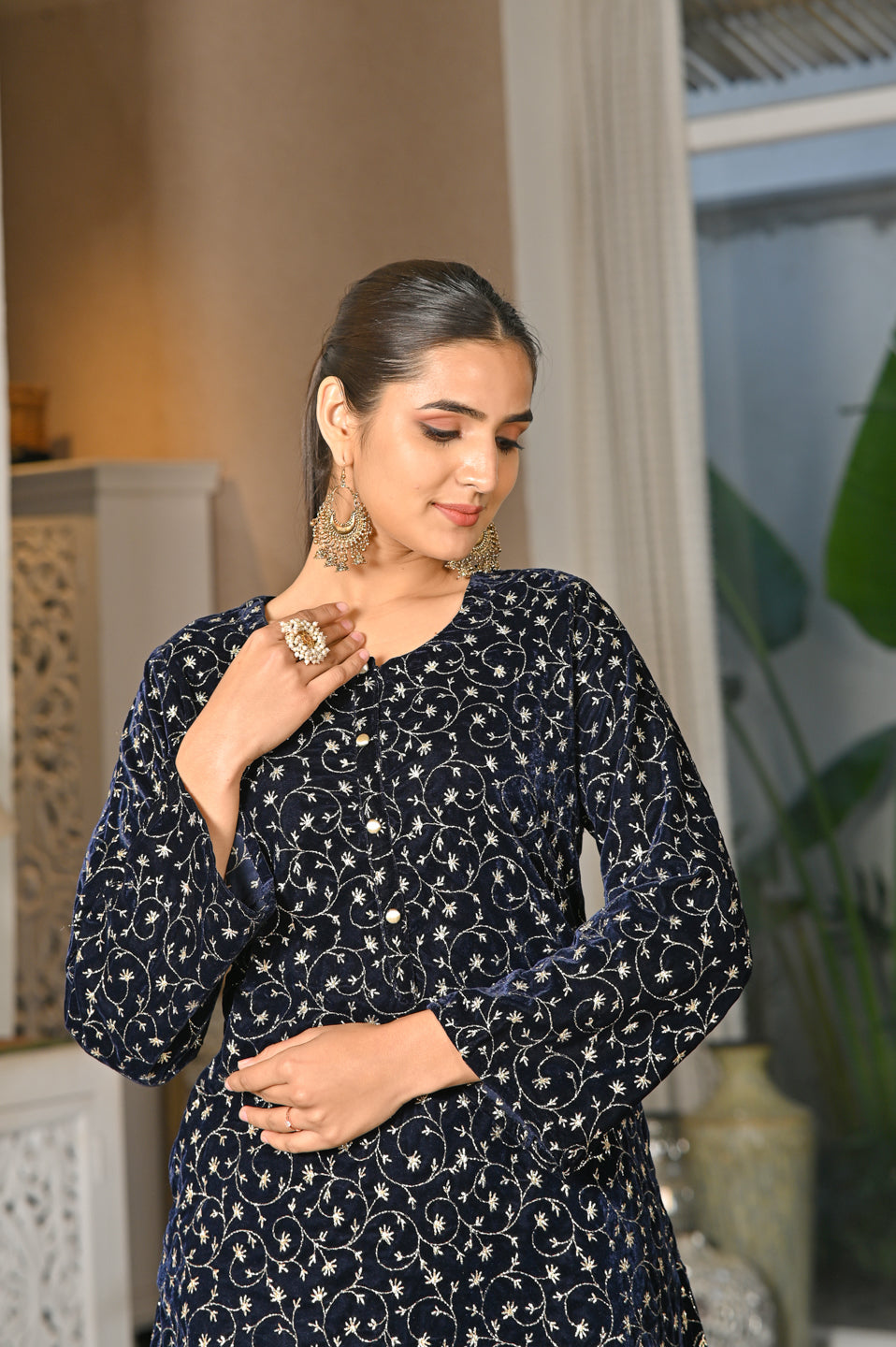 Plush Velvet Printed Kurta Set