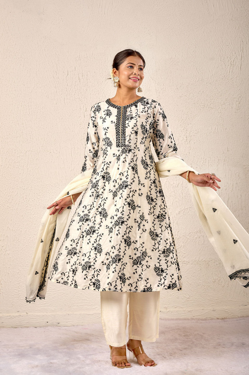 Classic Ivory & Black Floral Printed Kurta Set with Dupatta