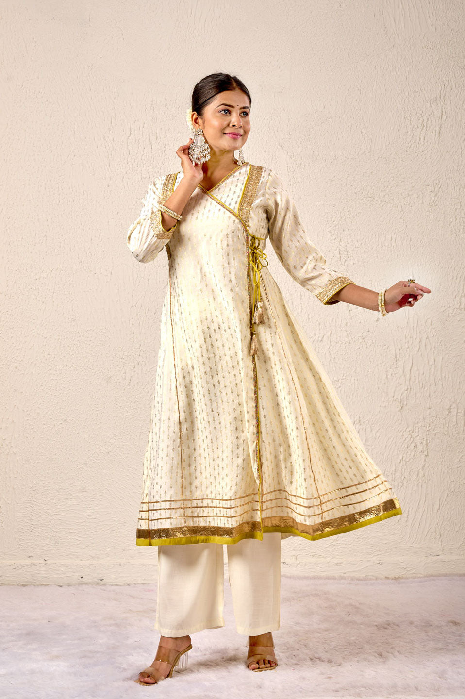 Blush Radiance Kurta Set – Cream & Pink